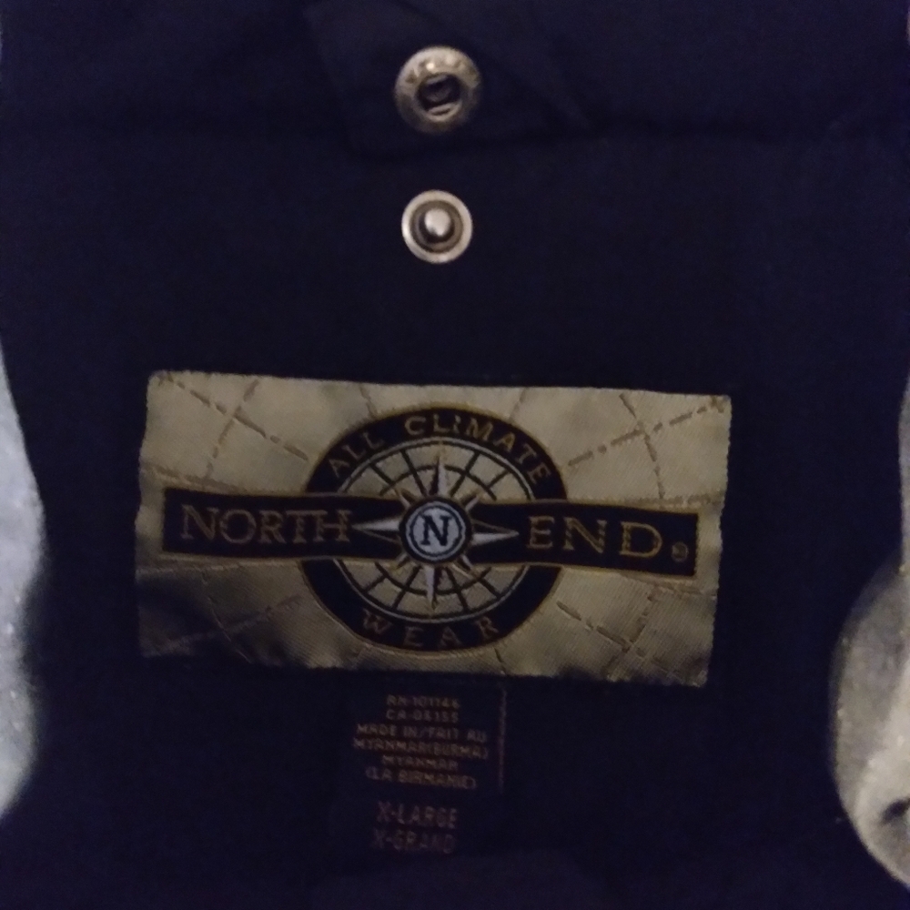 Audi jacket. - Picture 10 of 13